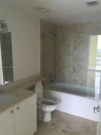 $4,000 | 170 Southeast 14th Street, Unit 3005, Miami, FL 33131