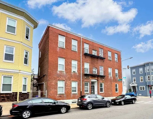 $2,600,000 | 722 East 6th Street, Boston, MA 02127