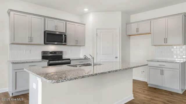 $371,240 | 3044 Platinum Circle, West End, NC 27376