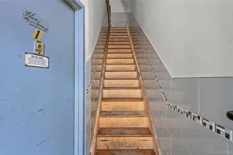 a view of entryway