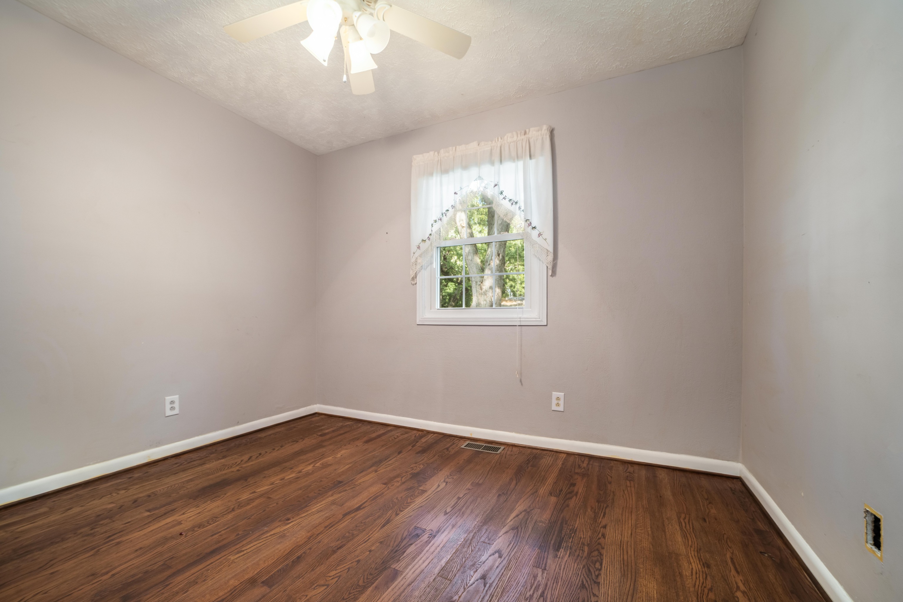 66 Mid Drive Richmond, IN 47374 - Photo 14 of 19 Gallery Image 14