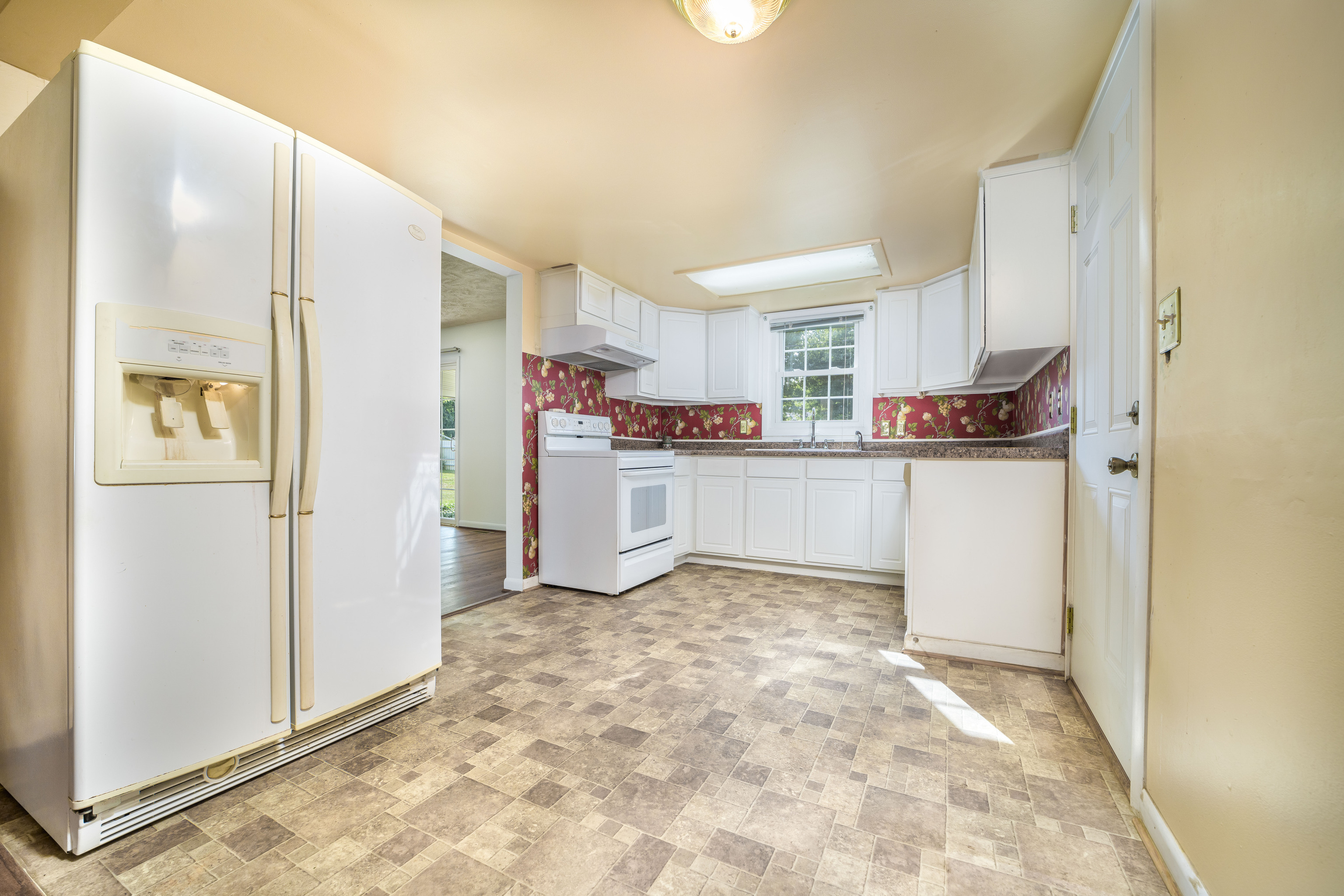 66 Mid Drive Richmond, IN 47374 - Photo 8 of 19 Gallery Image 8
