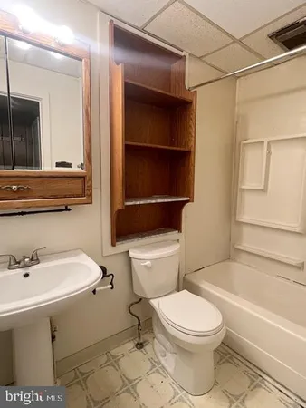 $785 | 1157 East King Street, York, PA 17403