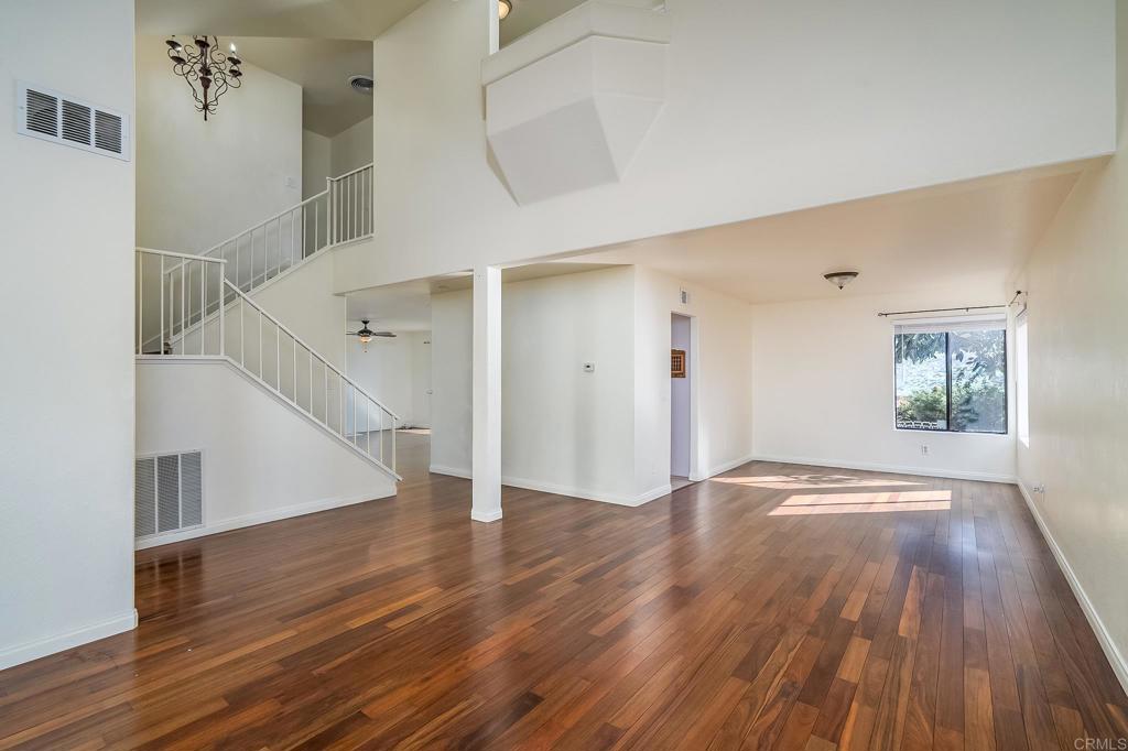10137 Greenleaf Road Spring Valley, CA 91977 - Photo 5 of 61