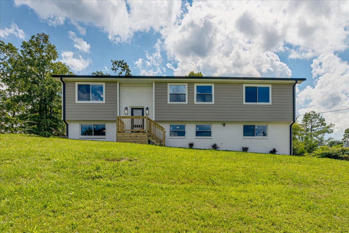 01-8260 Clipper Dr-1