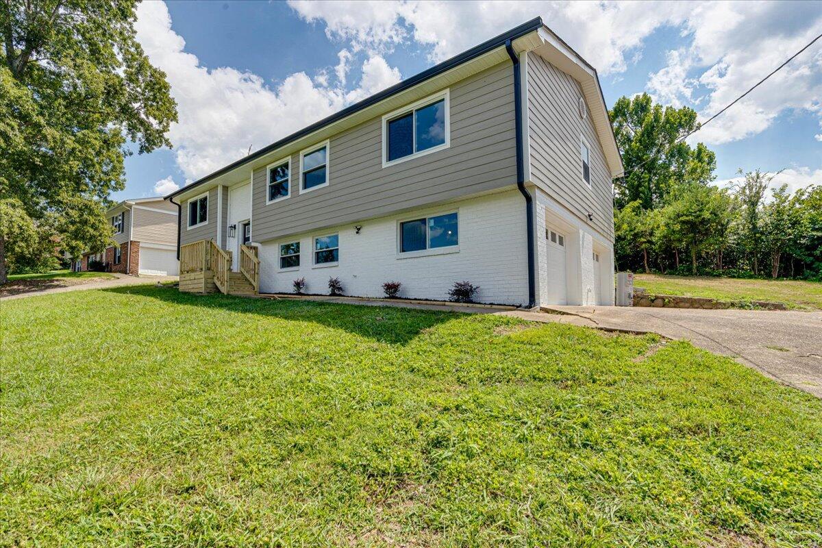 8260 Clipper Drive Chattanooga, TN 37421 - Photo 2 of 31 02-8260 Clipper Dr-2