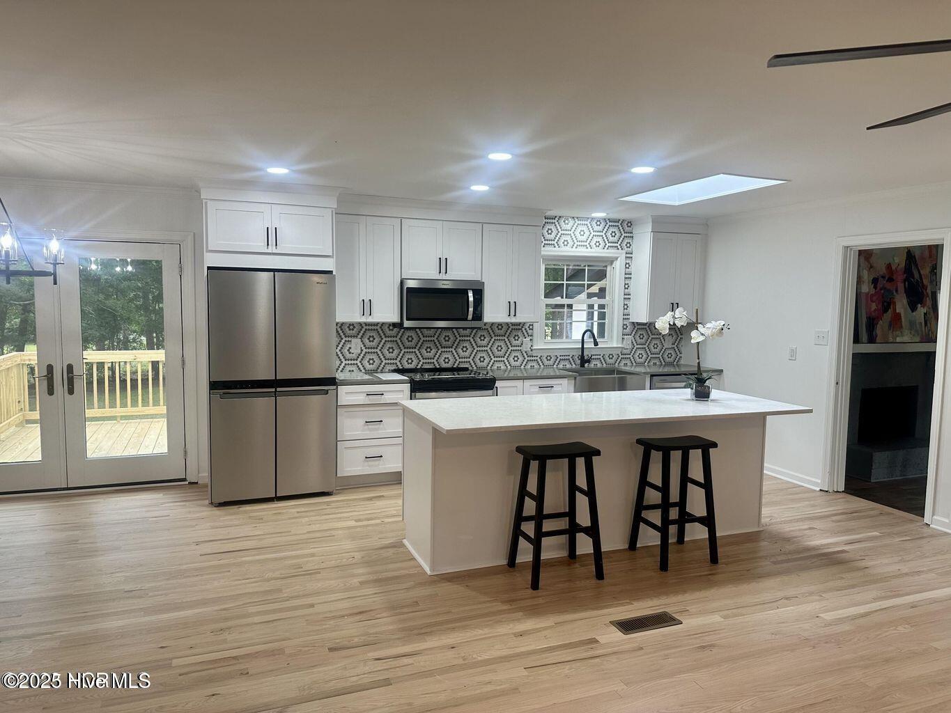 611 East L Ives Drive Aberdeen, NC 28315 - Photo 6 of 24 20230607022159818928000000-o