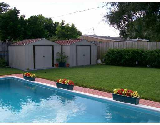 6910 Raleigh Street Hollywood, FL 33024 - Photo 15 of 15 Swimming Pool/Hot Tub/Sauna