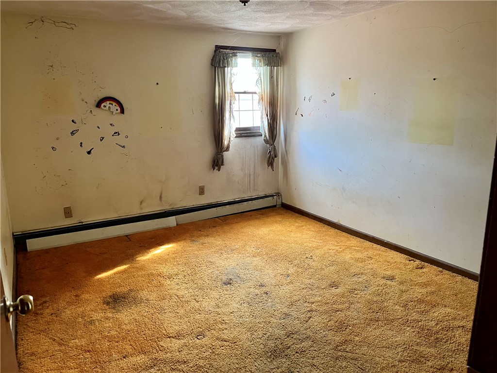 15 Summit Road Narragansett, RI 02882 - Photo 15 of 23 3rd Bedroom