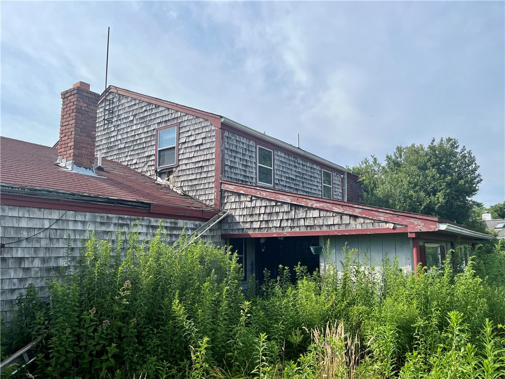 15 Summit Road Narragansett, RI 02882 - Photo 3 of 23