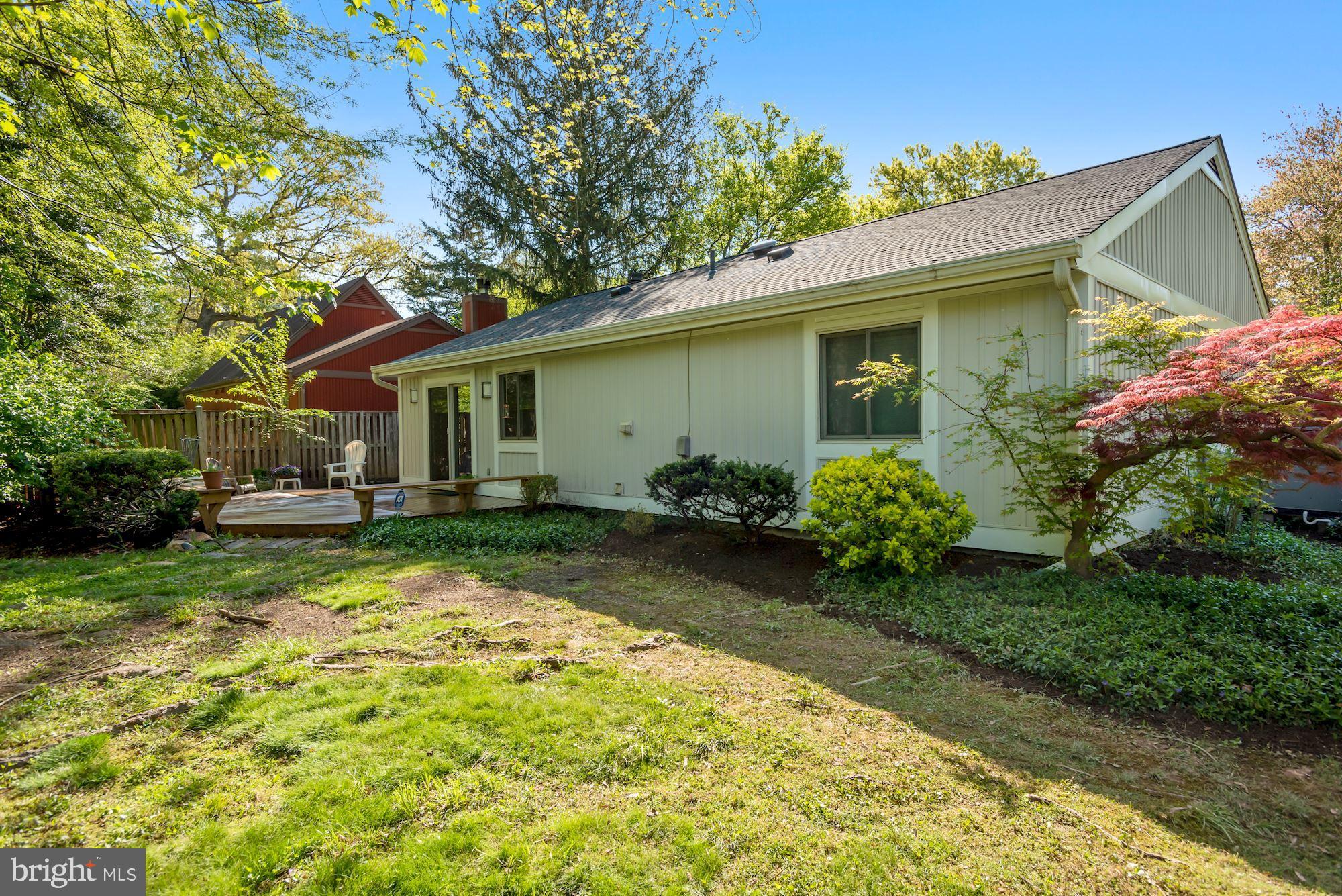 11310 Gatesborough Lane Reston, VA 20191 - Photo 32 of 43 Rear Exterior
