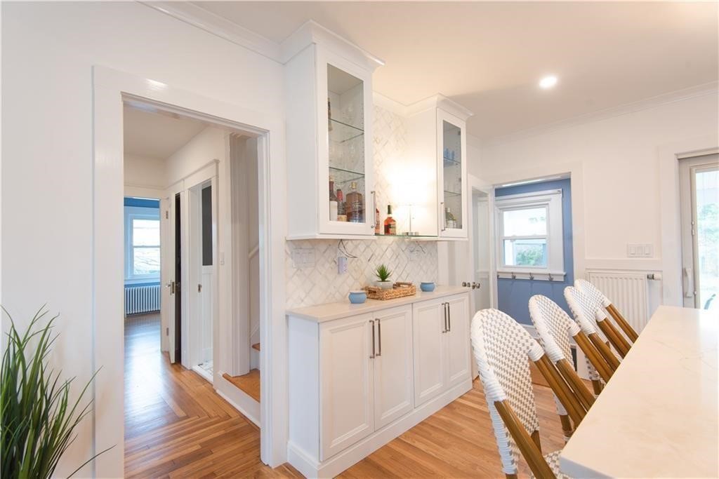 29 Fenner Avenue Newport, RI 02840 - Photo 13 of 45