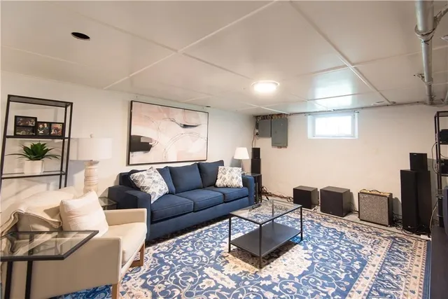 $7,000 | 29 Fenner Avenue, Newport, RI 02840