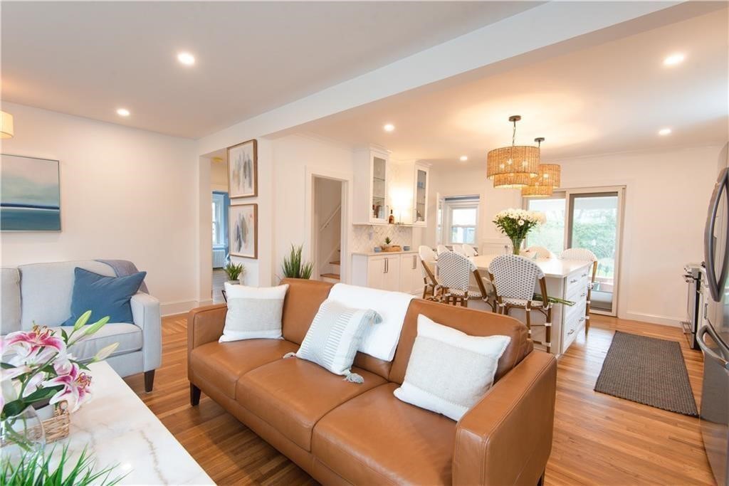 29 Fenner Avenue Newport, RI 02840 - Photo 5 of 45