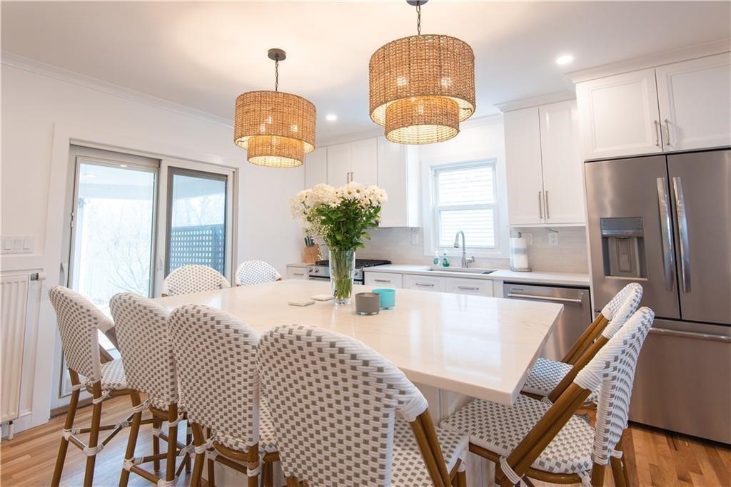 29 Fenner Avenue Newport, RI 02840 - Photo 9 of 45