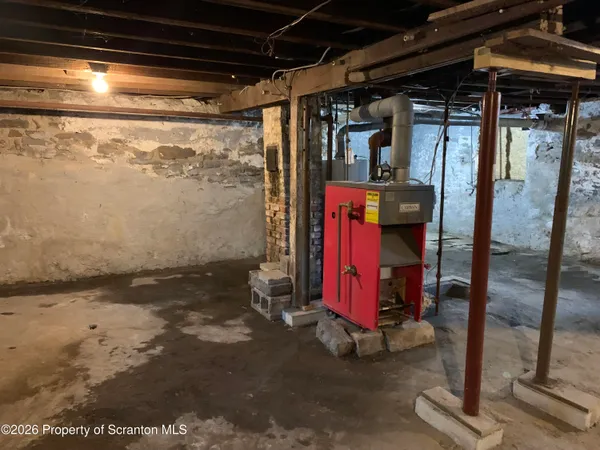 a view of utility room