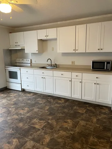 $1,750 | 88 Wakelee Road, Unit 22, Waterbury, CT 06705