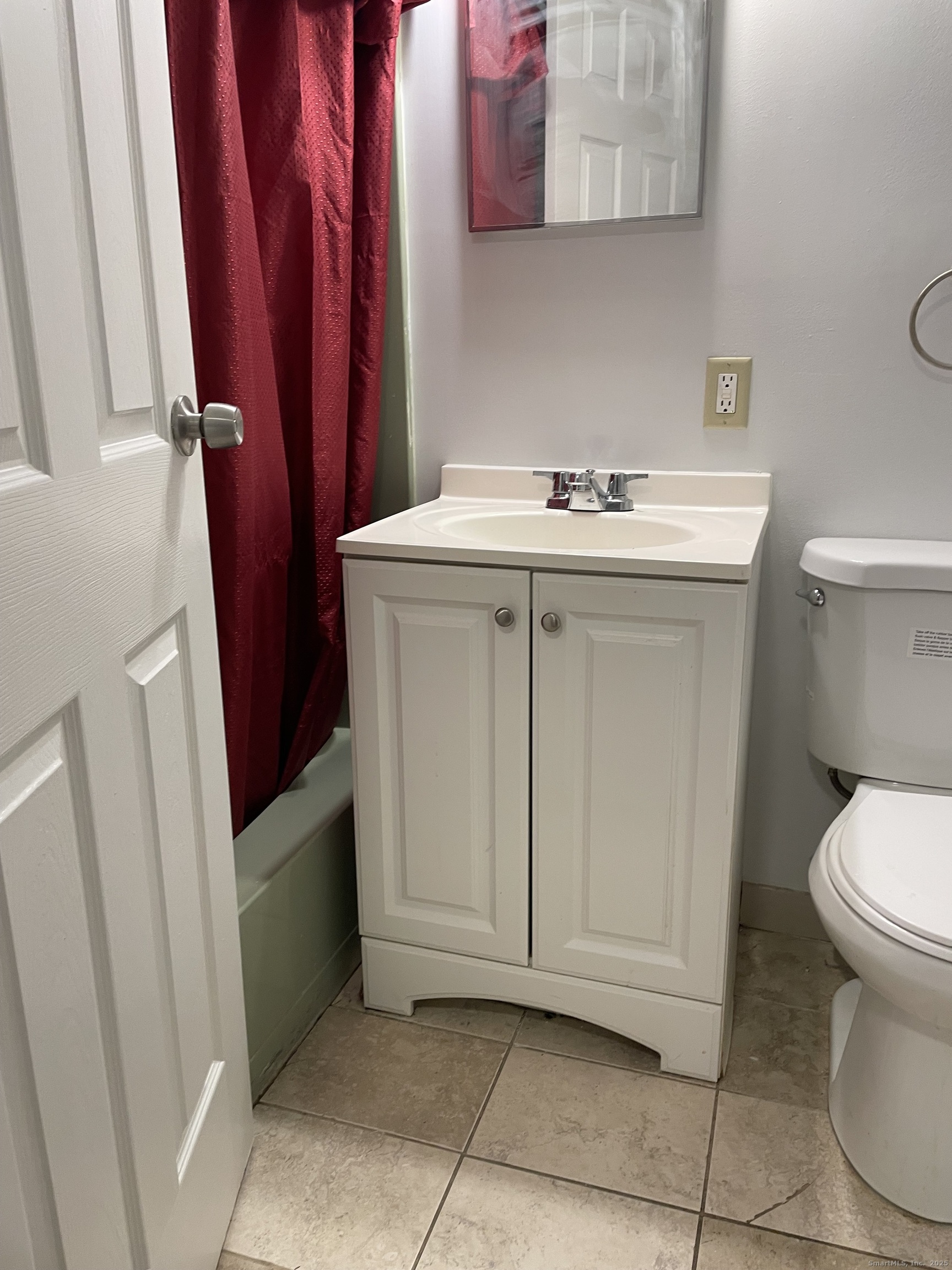 88 Wakelee Road, Unit 22 Waterbury, CT 06705 - Photo 6 of 9