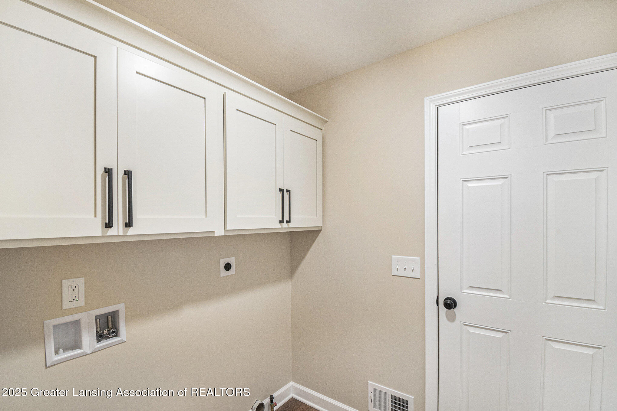 4057 Eastbridge Road Stockbridge, MI 49285 - Photo 8 of 18 Laundry Room