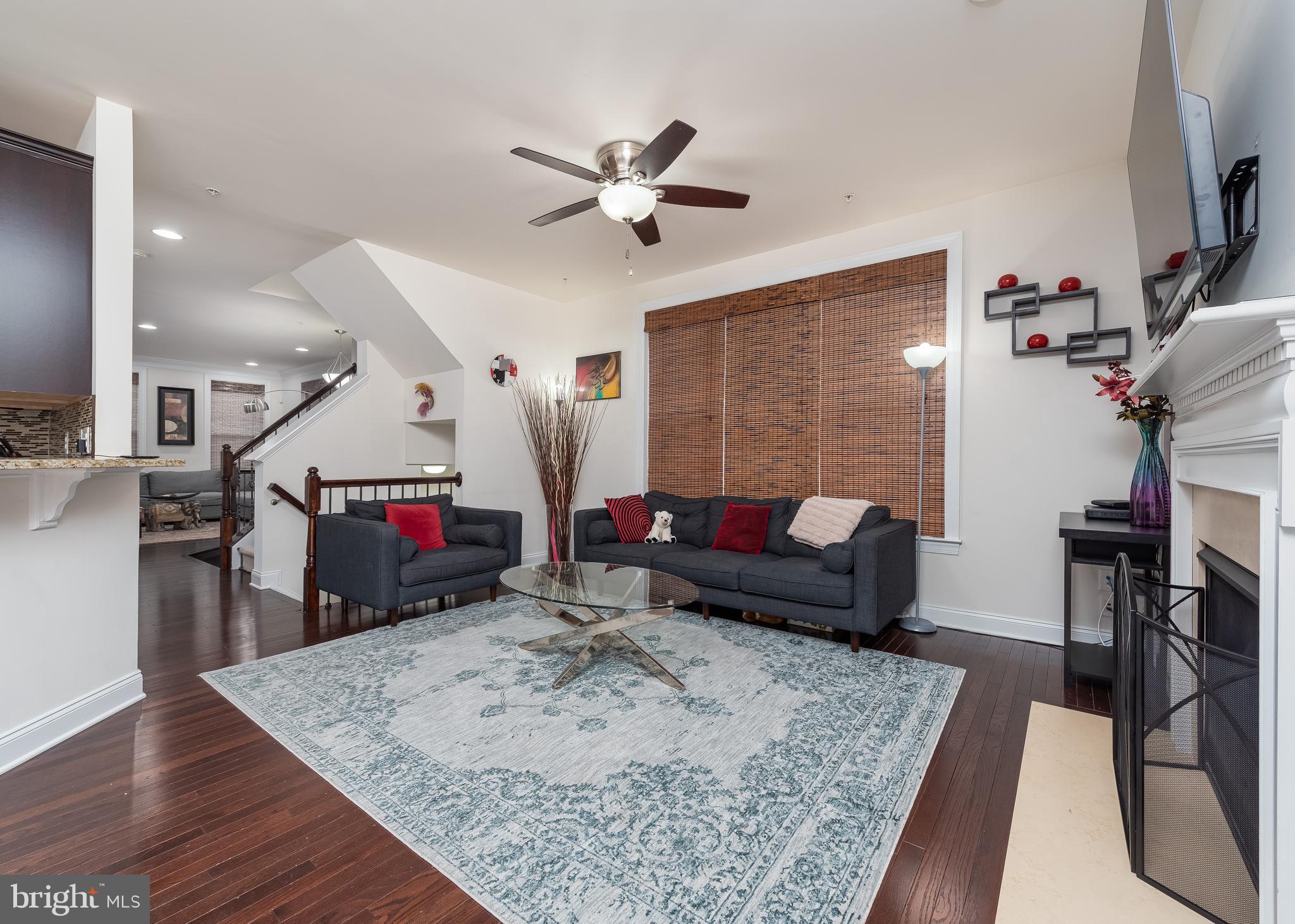 7665 Elmcrest Road Hanover, MD 21076 - Photo 13 of 37 Cozy family room