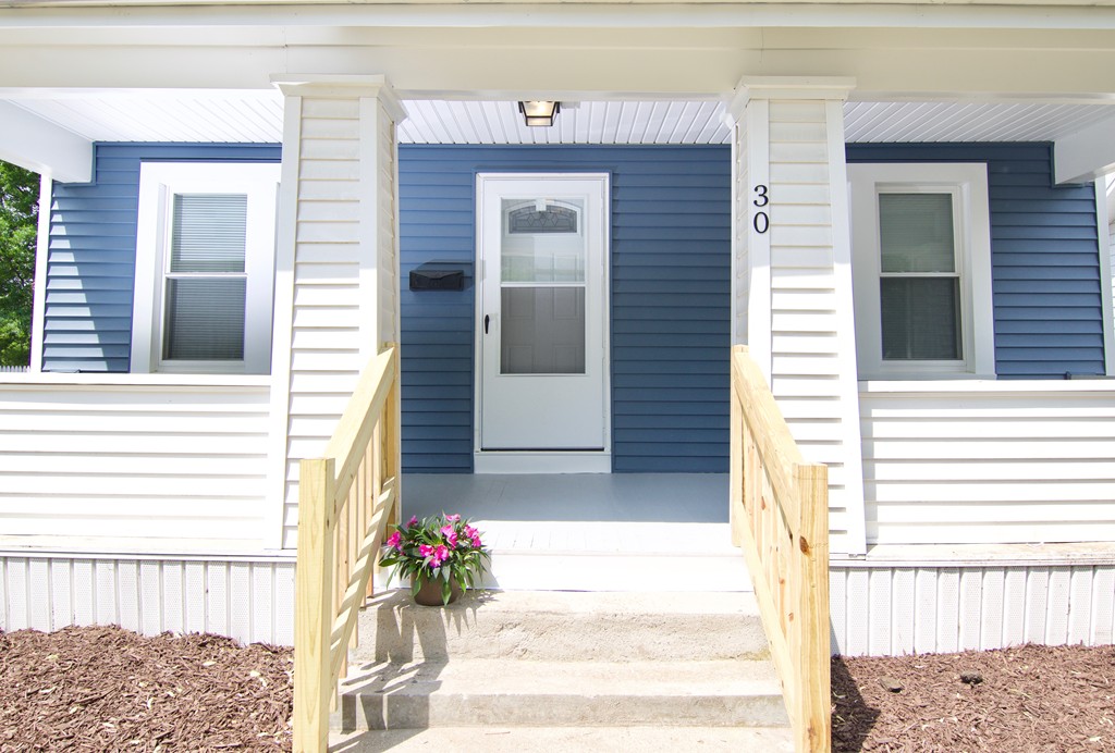 30 Alberta Street Springfield, MA 01108 - Photo 2 of 30