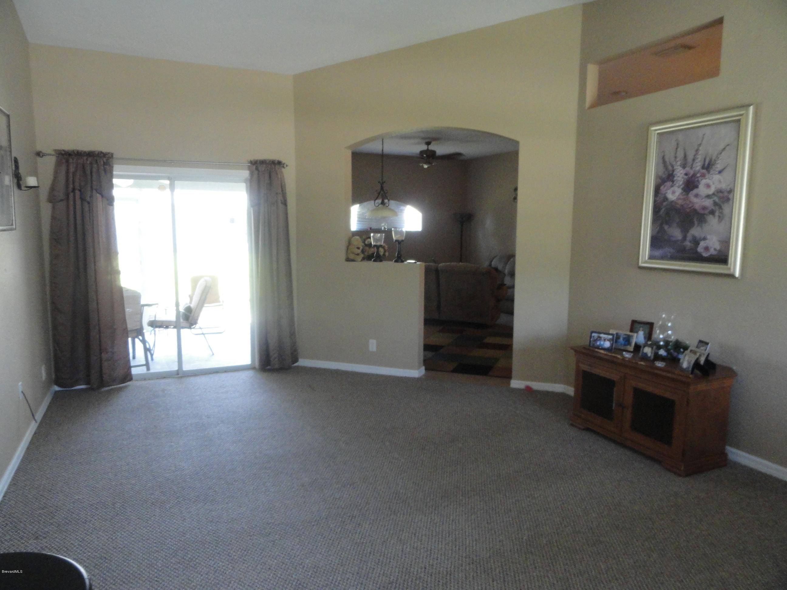 FORMAL LIVING ROOM