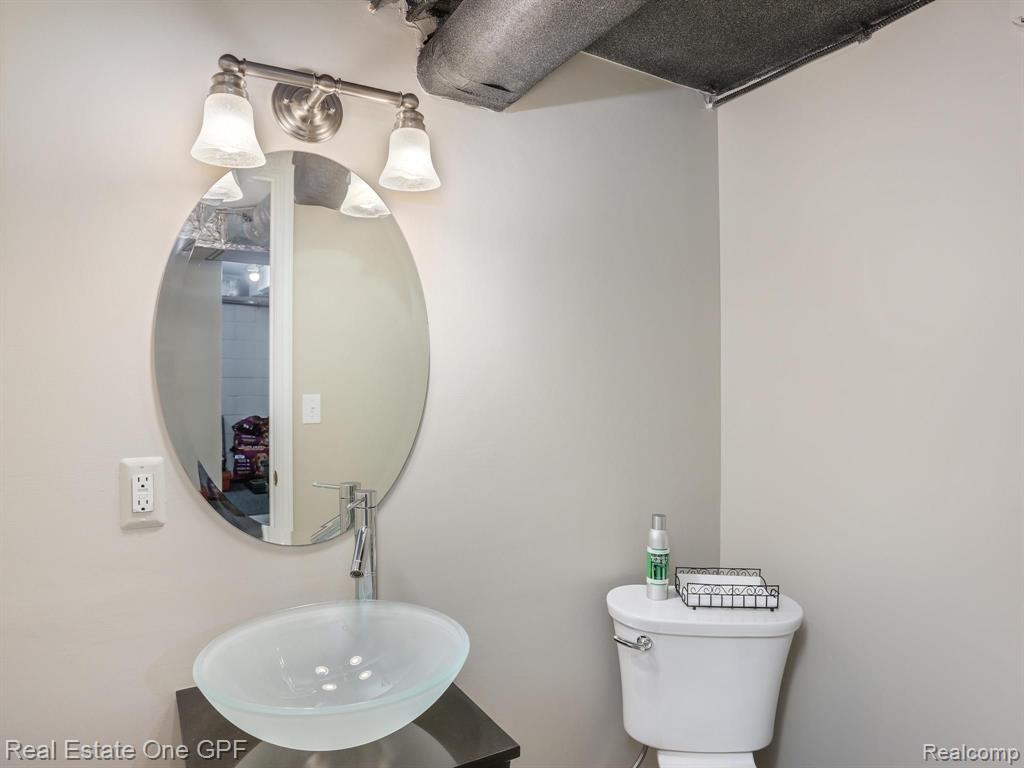 371 Lincoln Road Grosse Pointe, MI 48230 - Photo 47 of 55