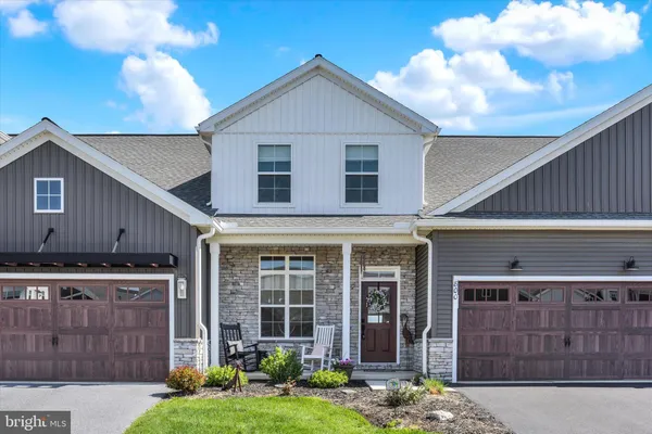 $469,900 | 800 Aurora Drive, Mechanicsburg, PA 17055