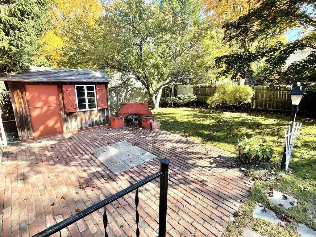 13 Day Circle Woburn, MA 01801 - Photo 17 of 19