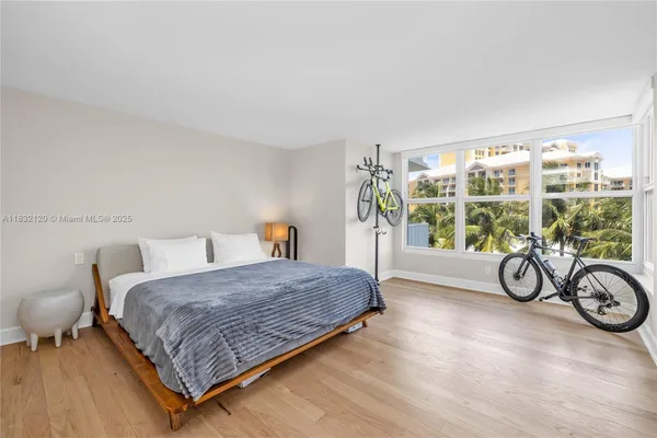 $18,000 | 615 Ocean Drive, Unit 6A, Key Biscayne, FL 33149