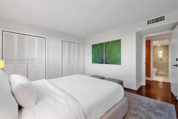 $18,000 | 615 Ocean Drive, Unit 6A, Key Biscayne, FL 33149