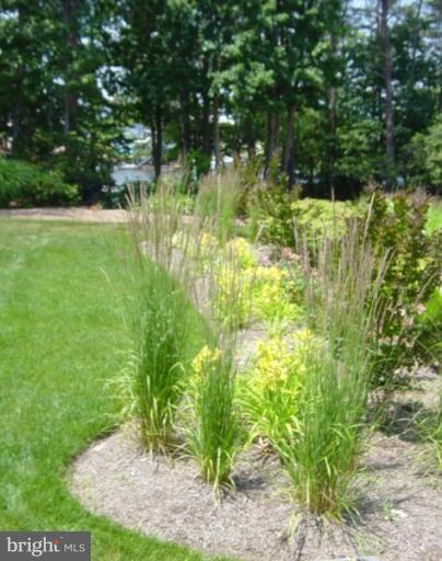 535 Runabout Loop, Unit 535 Solomons, MD 20688 - Photo 24 of 30 Landscaping