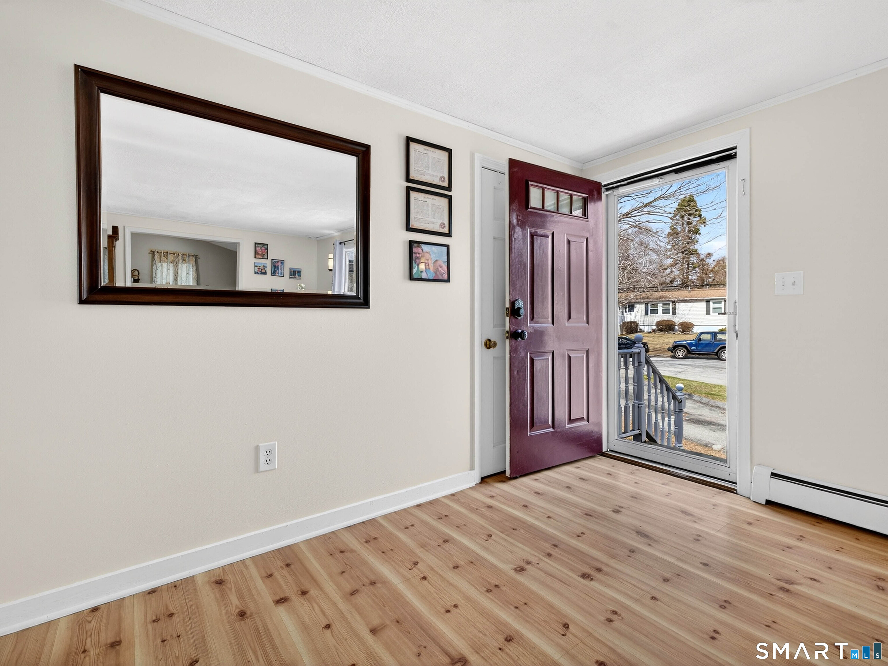 23 Skyview Terrace Groton, CT 06340 - Photo 2 of 40