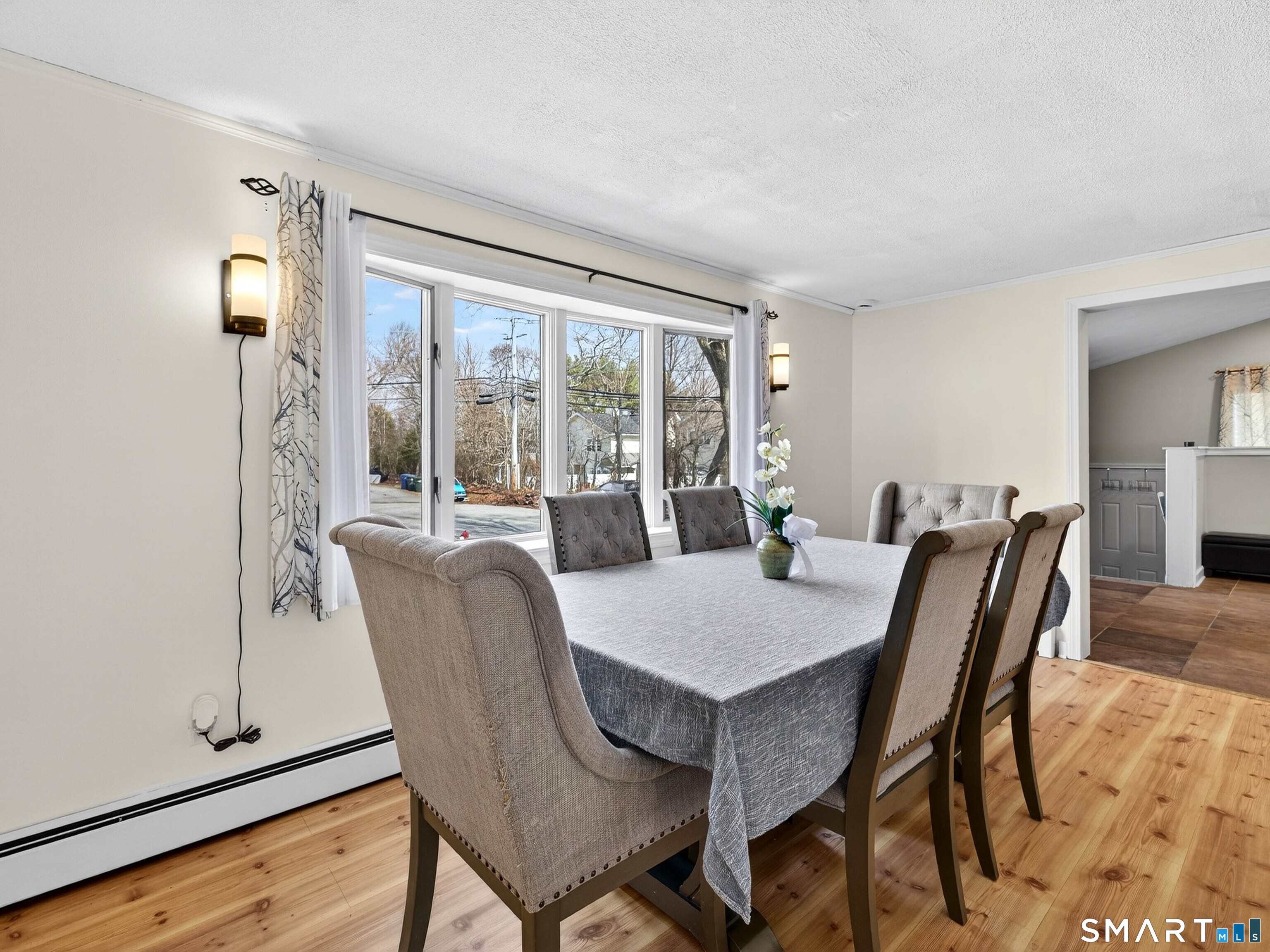 23 Skyview Terrace Groton, CT 06340 - Photo 5 of 40