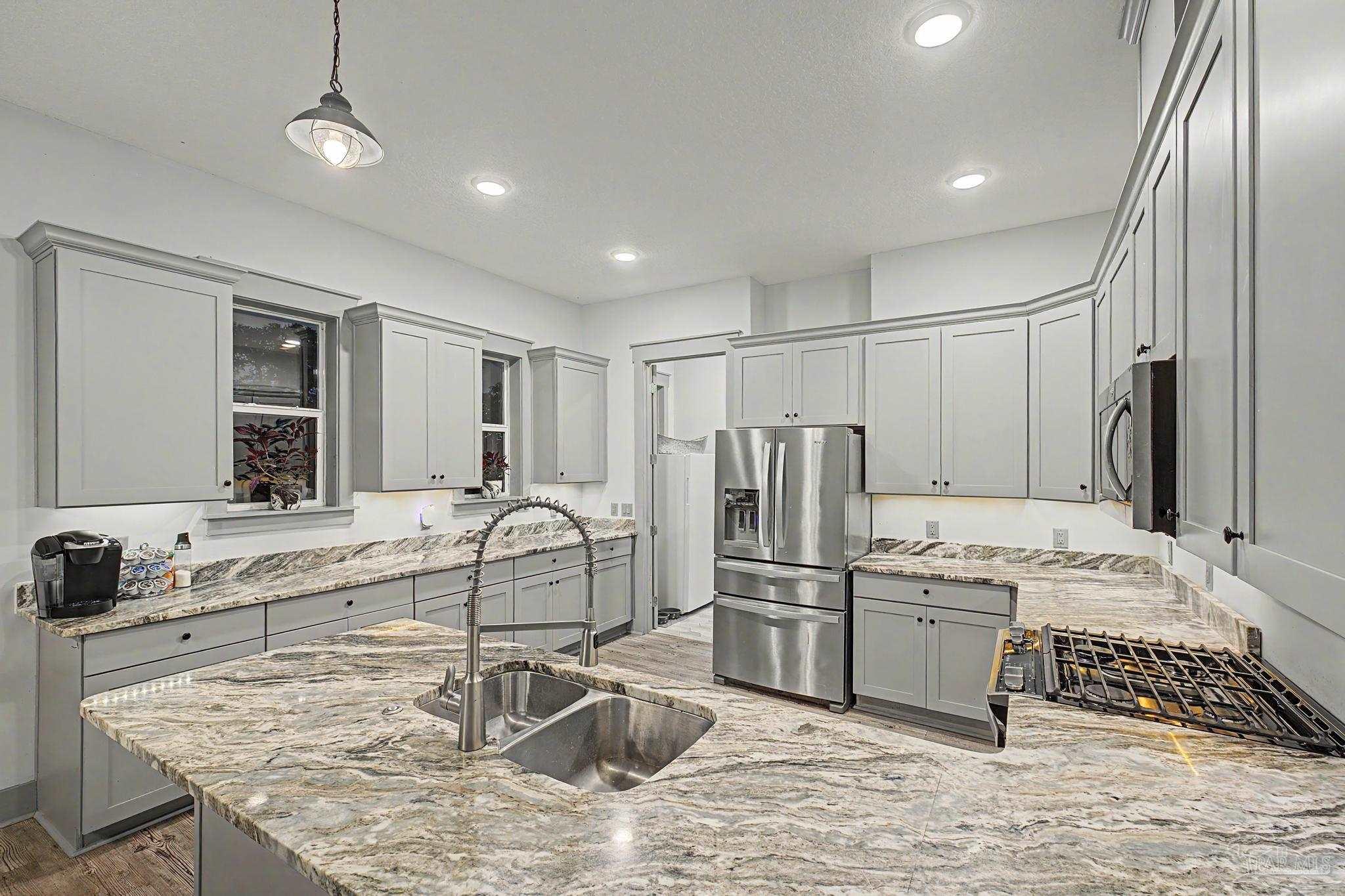 305 Garcon Point Road Milton, FL 32583 - Photo 14 of 37