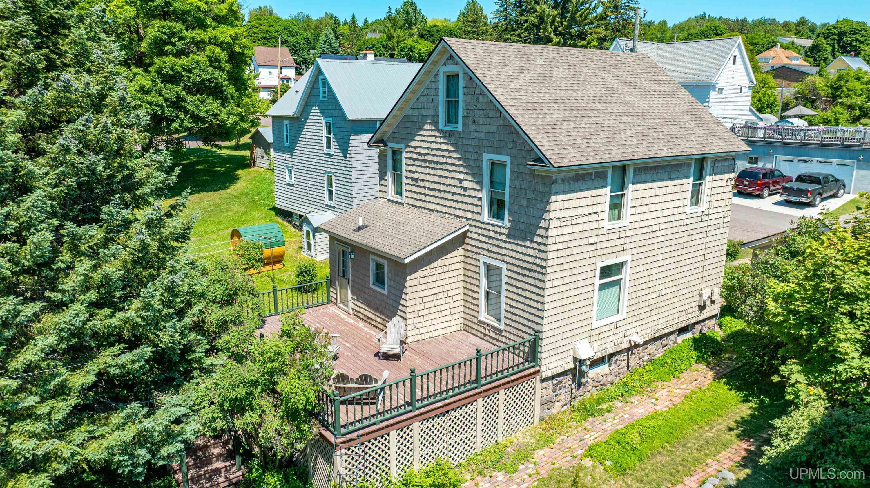 908 3rd Street Hancock, MI 49930 - Photo 3 of 43