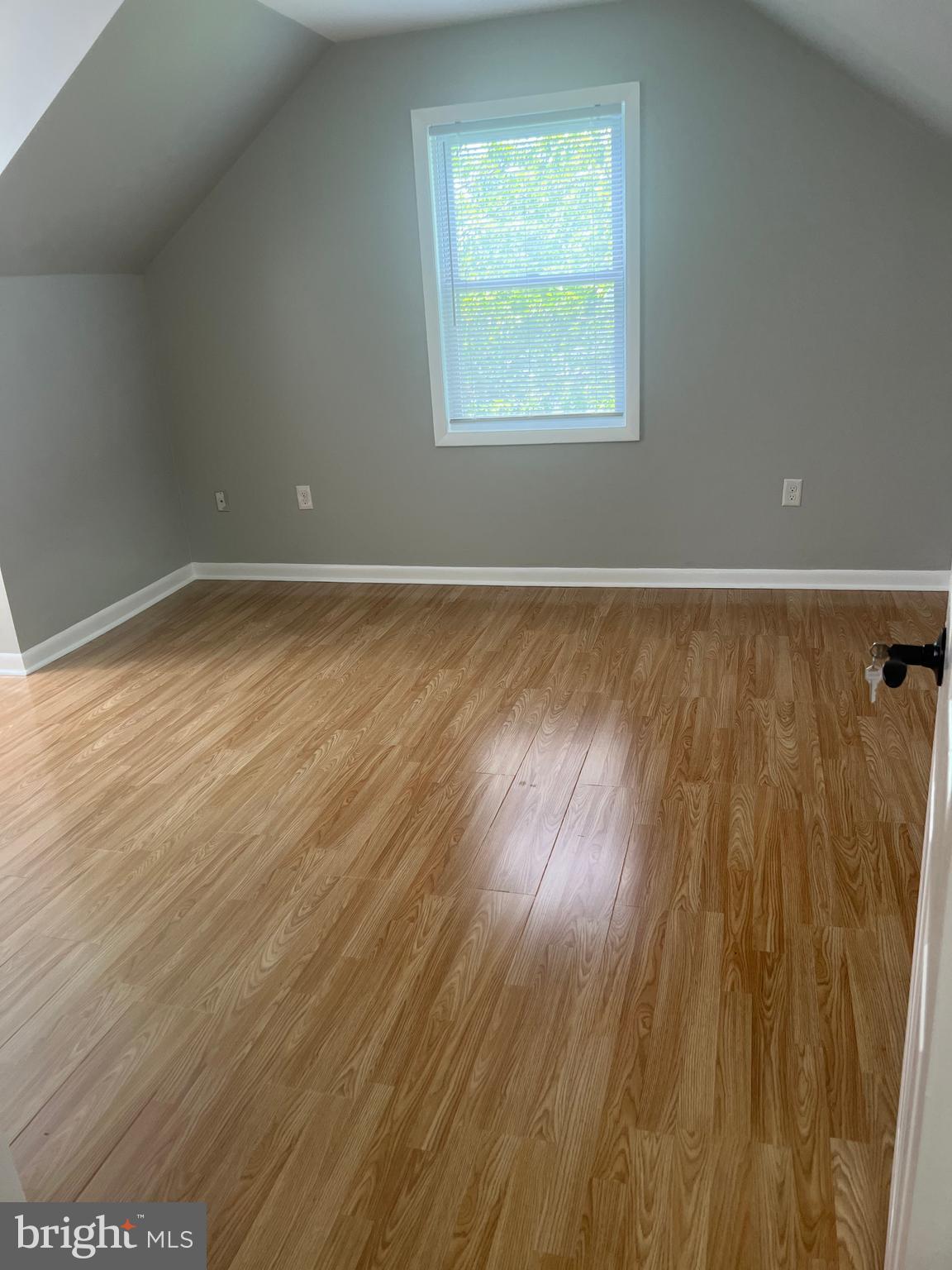 725 Rosa Avenue Croydon, PA 19021 - Photo 17 of 31 2nd floor 2nd bedroom