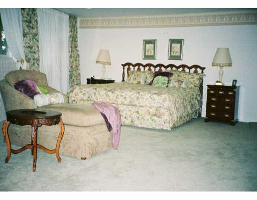 120 Ridge Road Pittsburgh, PA 15237 - Photo 7 of 8 Master Bedroom.