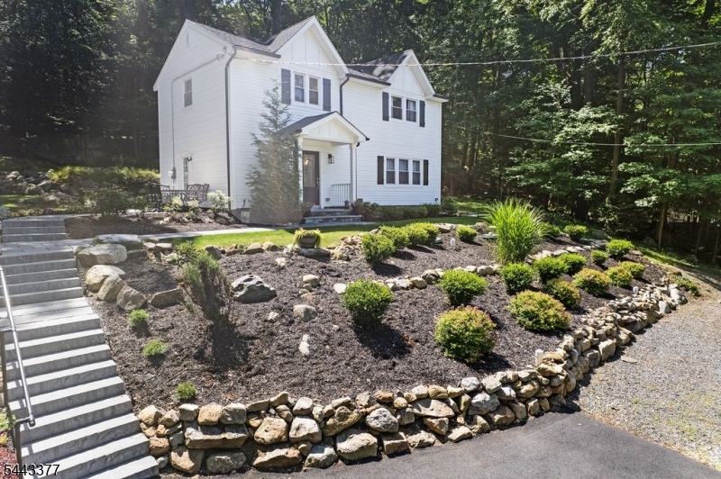 94 Castle Rock Road Lake Hopatcong, NJ 07849 - Photo 1 of 41