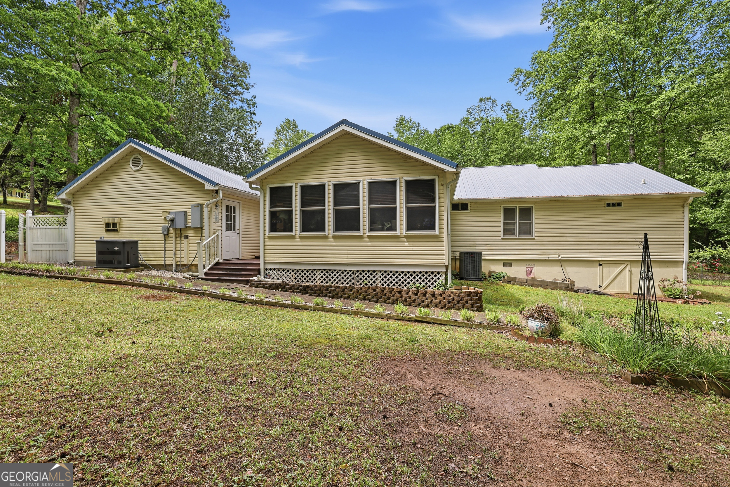 155 Deerfield Circle Mount Airy, GA 30563 - Photo 27 of 40