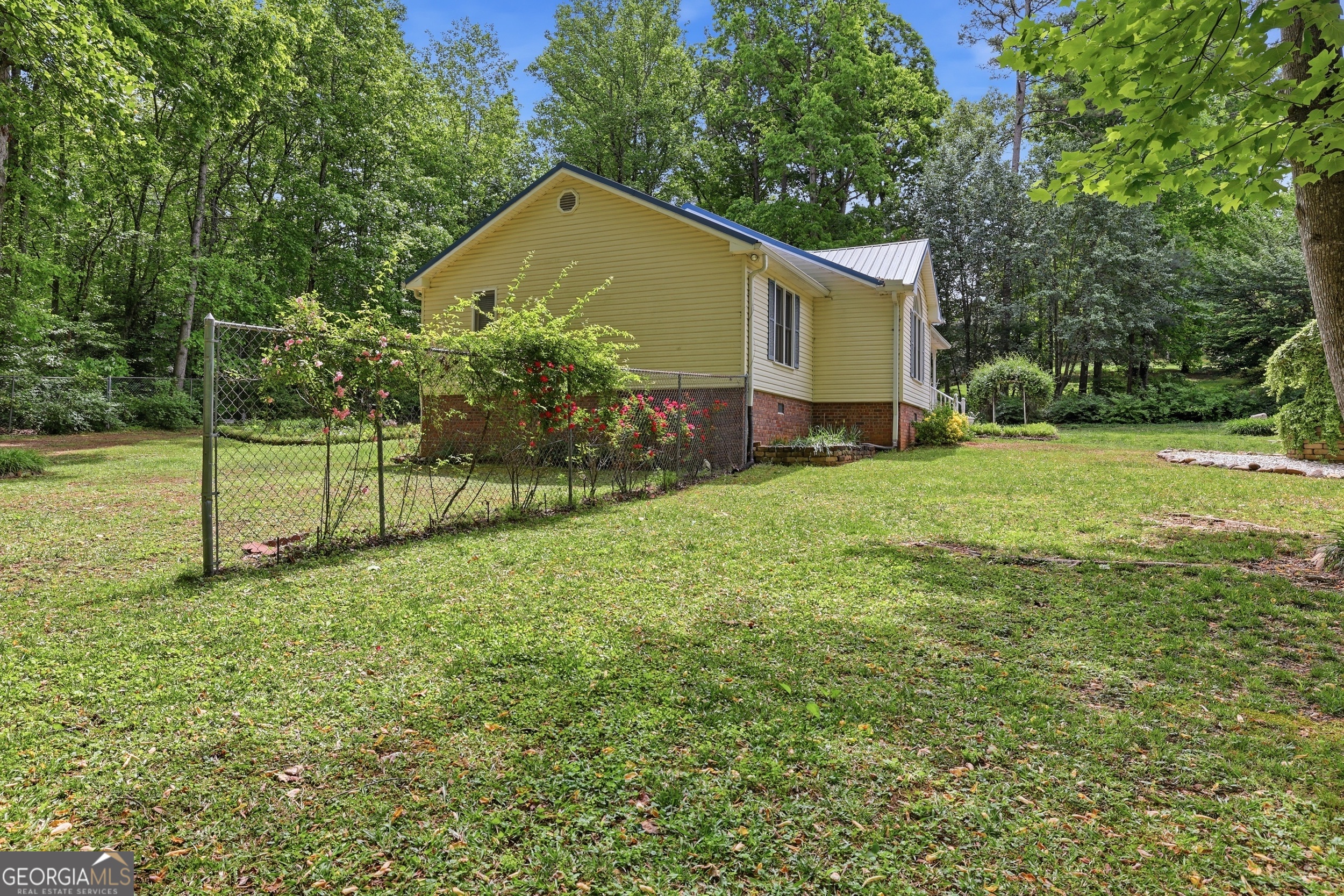 155 Deerfield Circle Mount Airy, GA 30563 - Photo 31 of 40