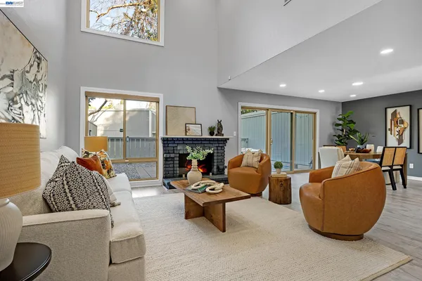 $1,099,900 | 7551 Maywood Drive, Pleasanton, CA 94588