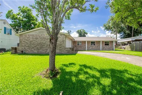 $220,000 | 1200 Bellevue Drive, Laplace, LA 70068