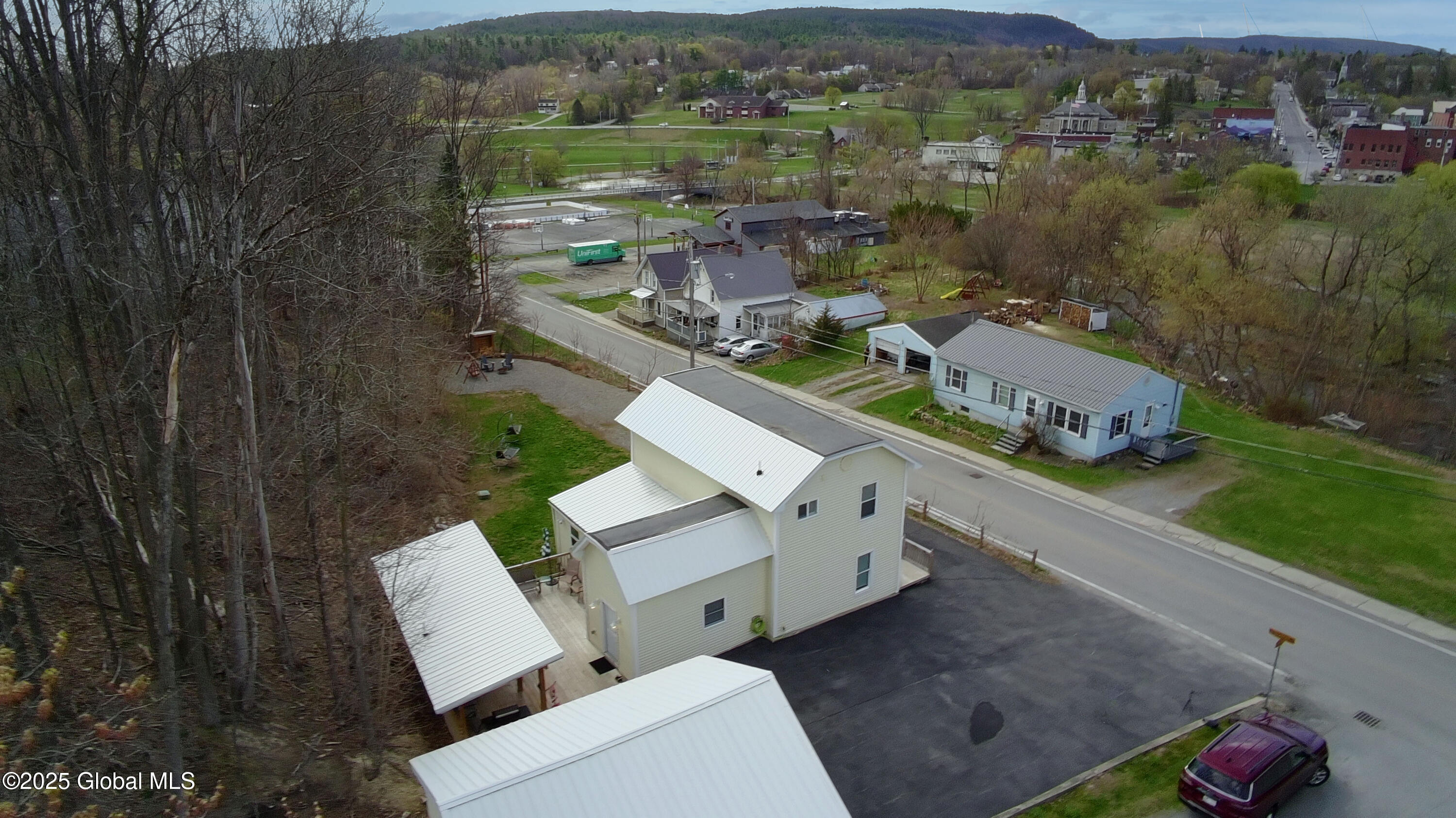 128 Burgoyne Road Ticonderoga, NY 12883 - Photo 3 of 75 31