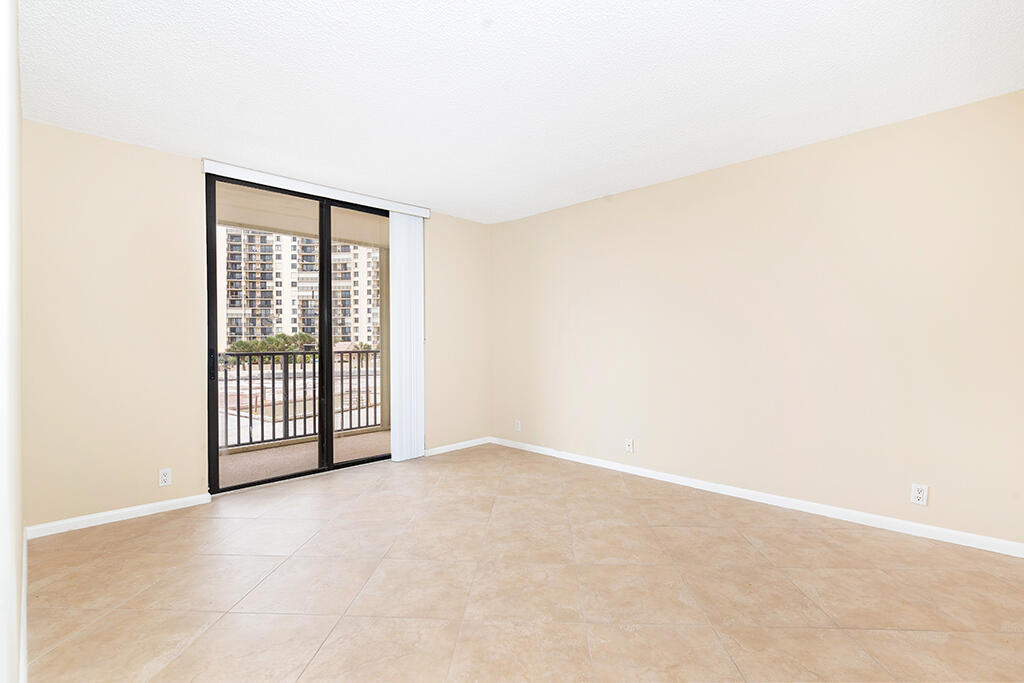400 Ocean Trail Way, Unit 203 Jupiter, FL 33477 - Photo 14 of 25 IMG_0257
