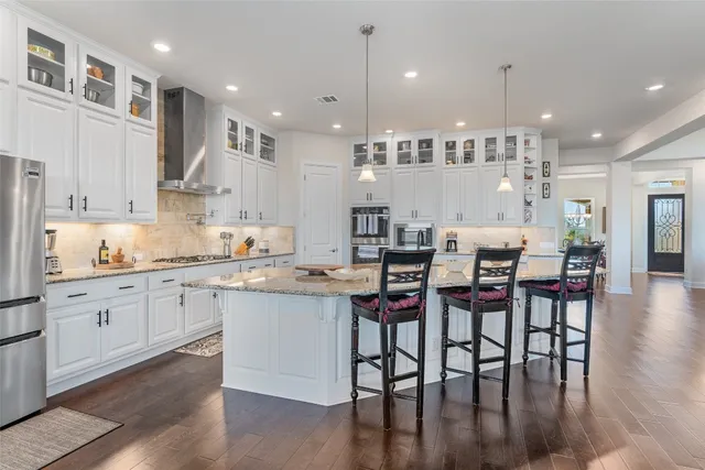 $2,500,000 | 235 Chestnut Crossing, Burnet, TX 78611