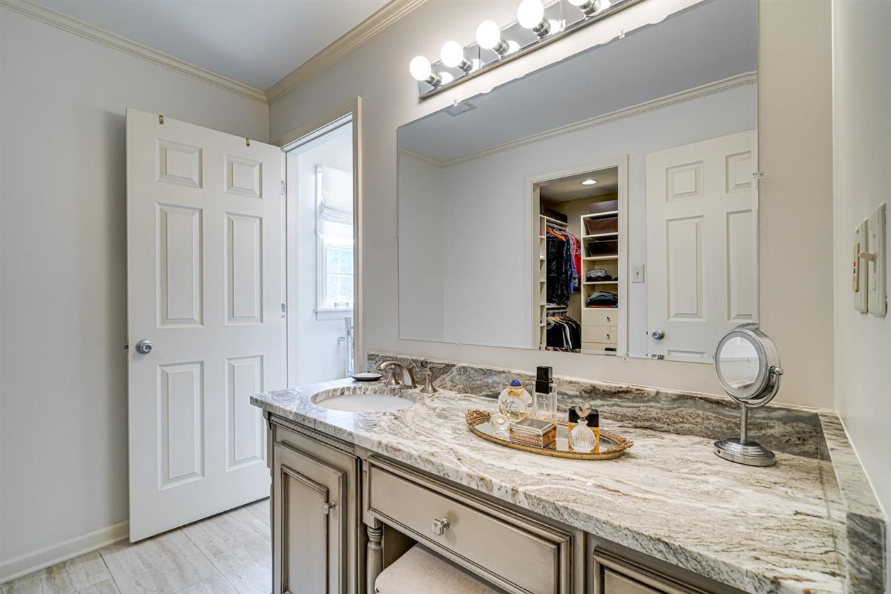 1844 Brierbrook Road Germantown, TN 38138 - Photo 15 of 25 Gallery Image 15