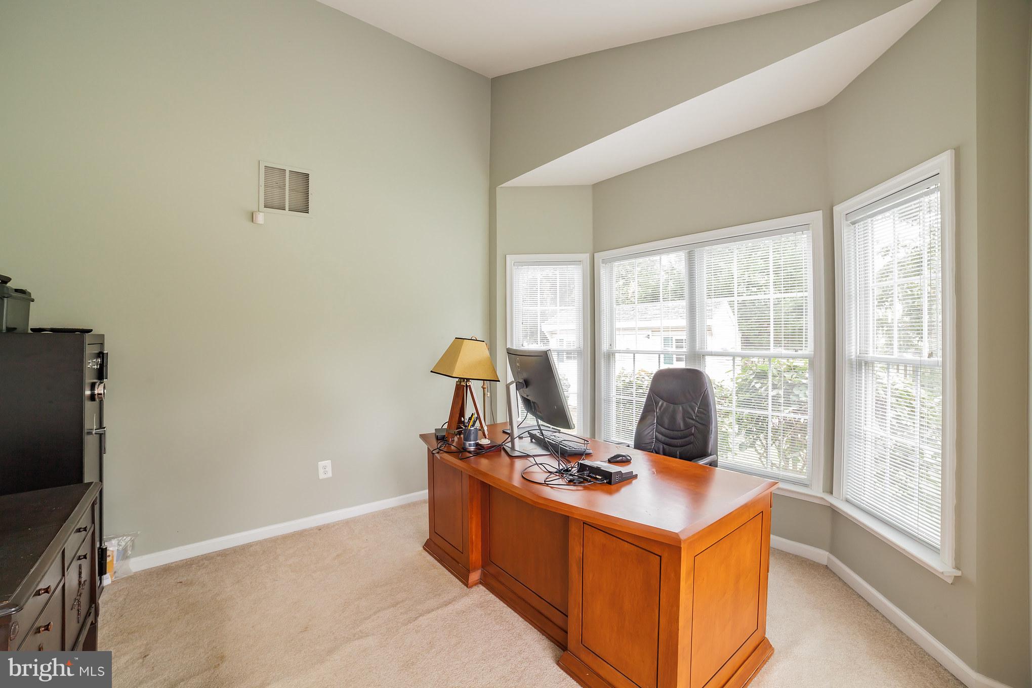 7816 Longridge Road Baltimore, MD 21236 - Photo 13 of 29 Gallery Image 13