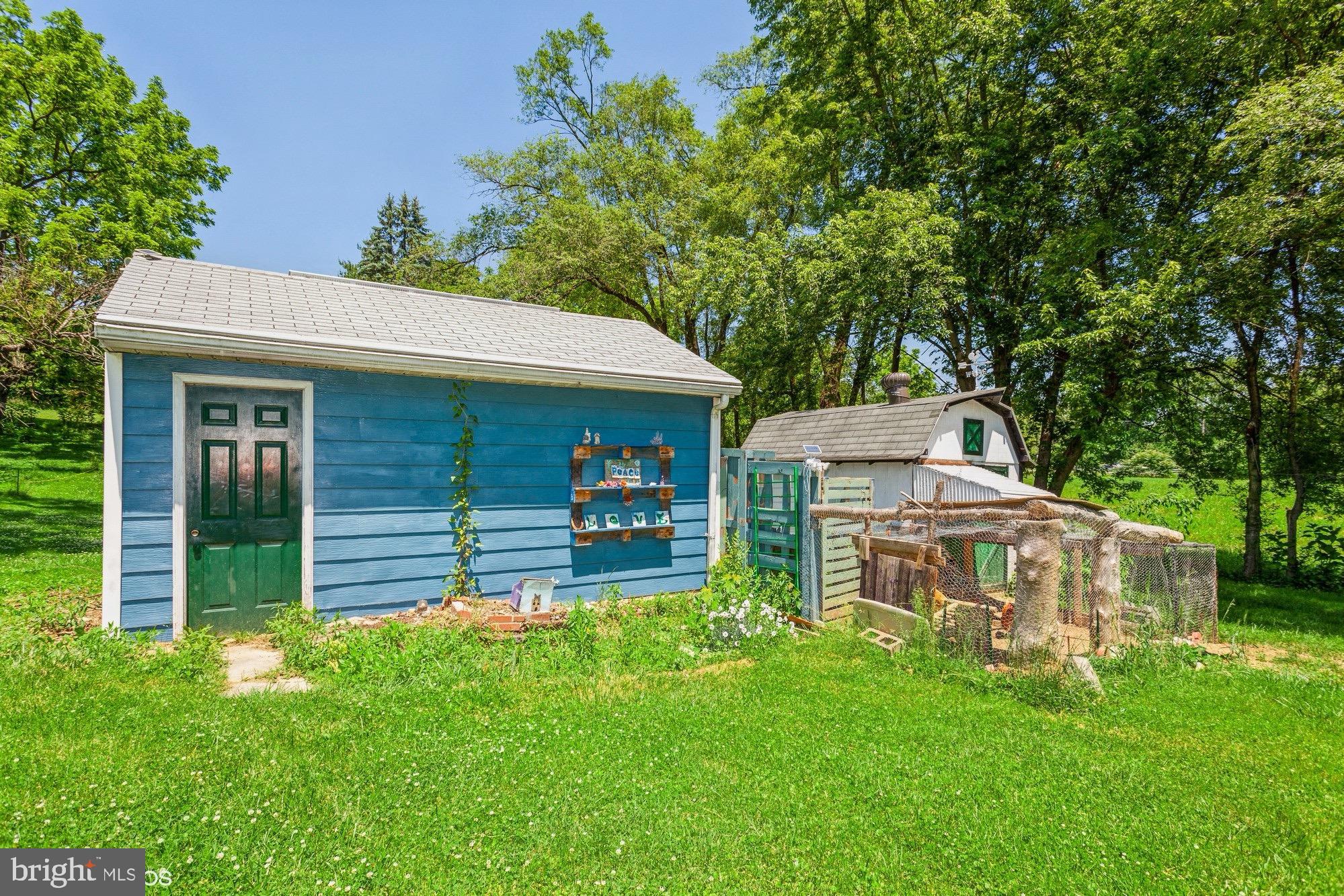 2016 Sandymount Road Finksburg, MD 21048 - Photo 30 of 35 Storage + Separate Chicken Coop