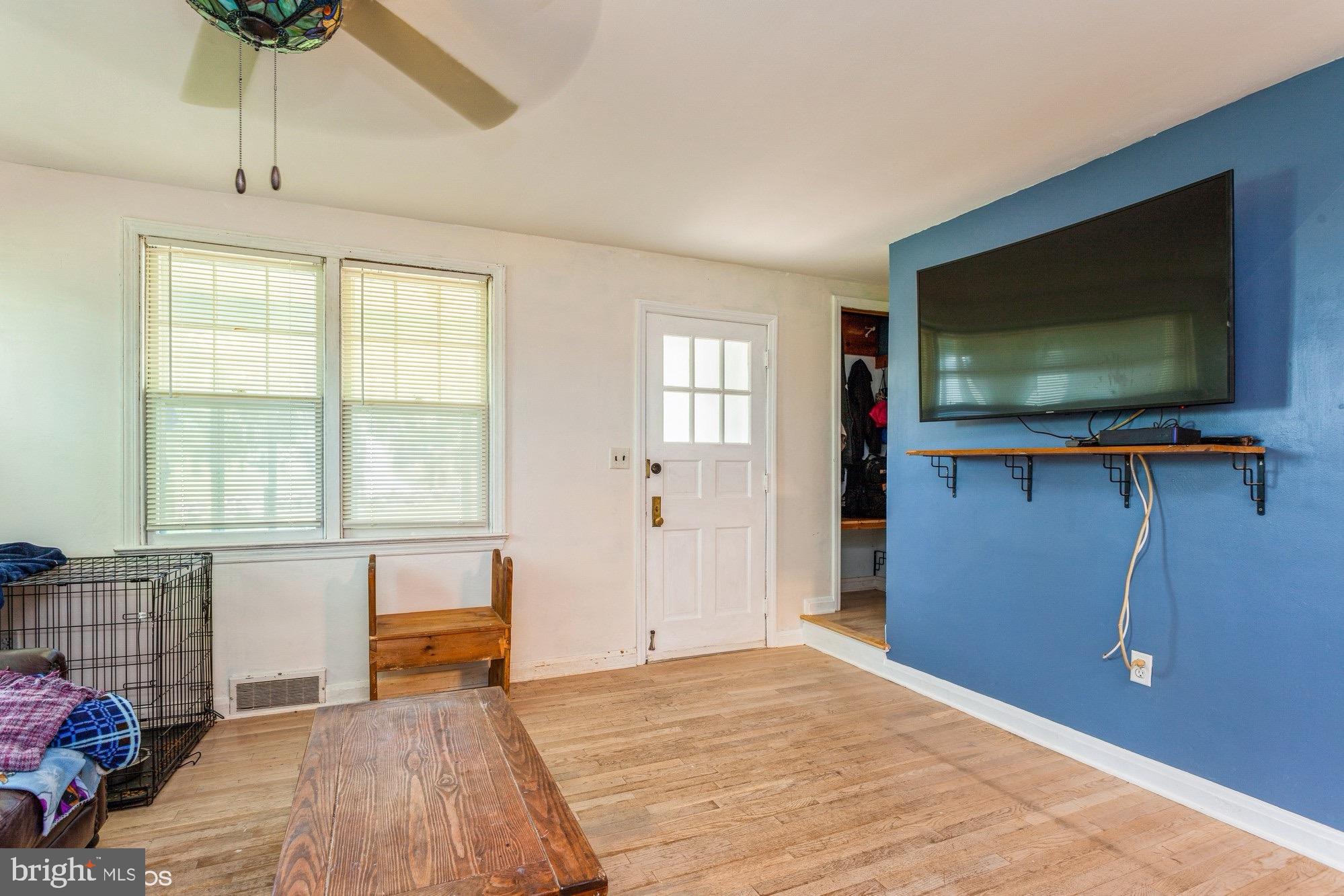 2016 Sandymount Road Finksburg, MD 21048 - Photo 7 of 35
